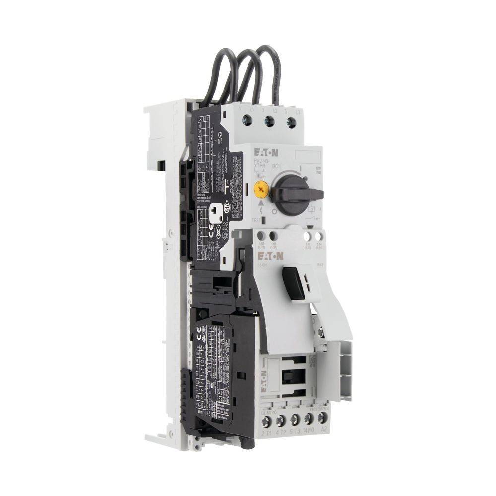 Ein Leistungsschalter mit Griffen und Verkabelung, mit der Bezeichnung 'Eaton', der zur Steuerung und zum Schutz elektrischer Stromkreise verwendet wird.