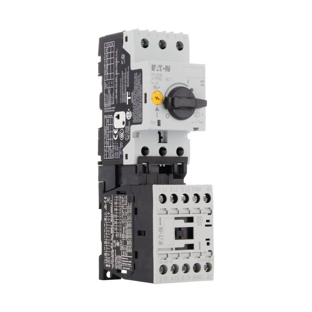 Ein elektrischer Motorstarter mit einem grauen und schwarzen Gehäuse und Steuerknöpfen, der zum Fernstart oder -stopp von Elektromotoren verwendet wird.