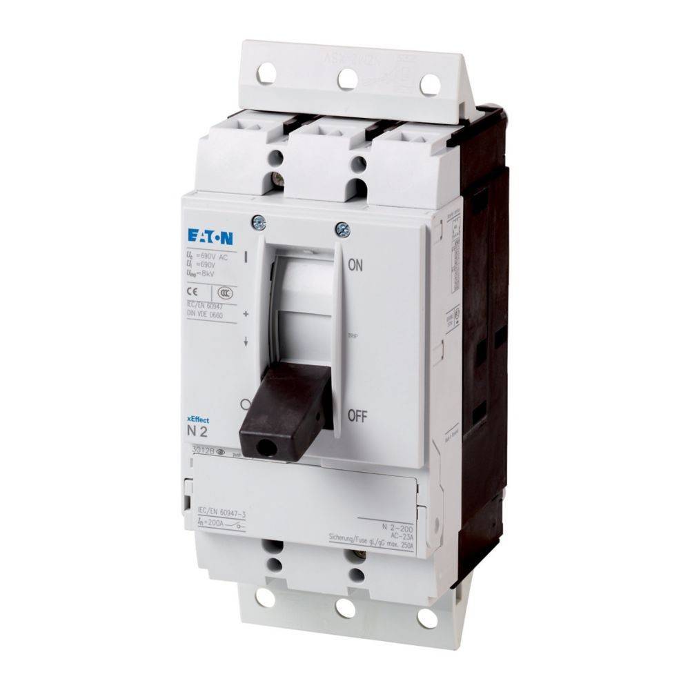 Ein weißer elektrischer Sicherungsautomat der Marke 'Eaton' mit 'EIN' und 'AUS' Positionen, mit einem schwarzen Schalter in der Mitte.