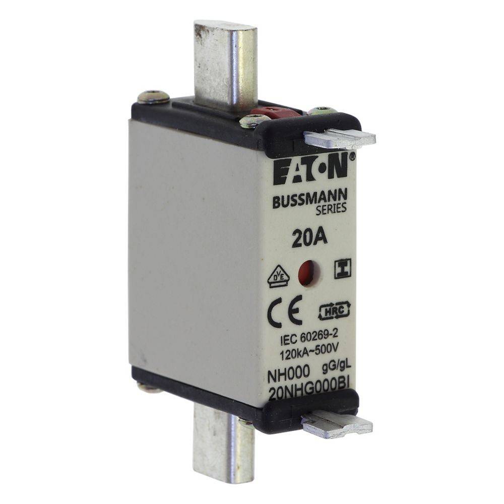 Ein rechteckiger elektrischer Sicherungshalter der Marke 'Eaton Bussmann Series 20A', ausgelegt für 120kA-500V, mit horizontalen Metallanschlüssen oben und unten.