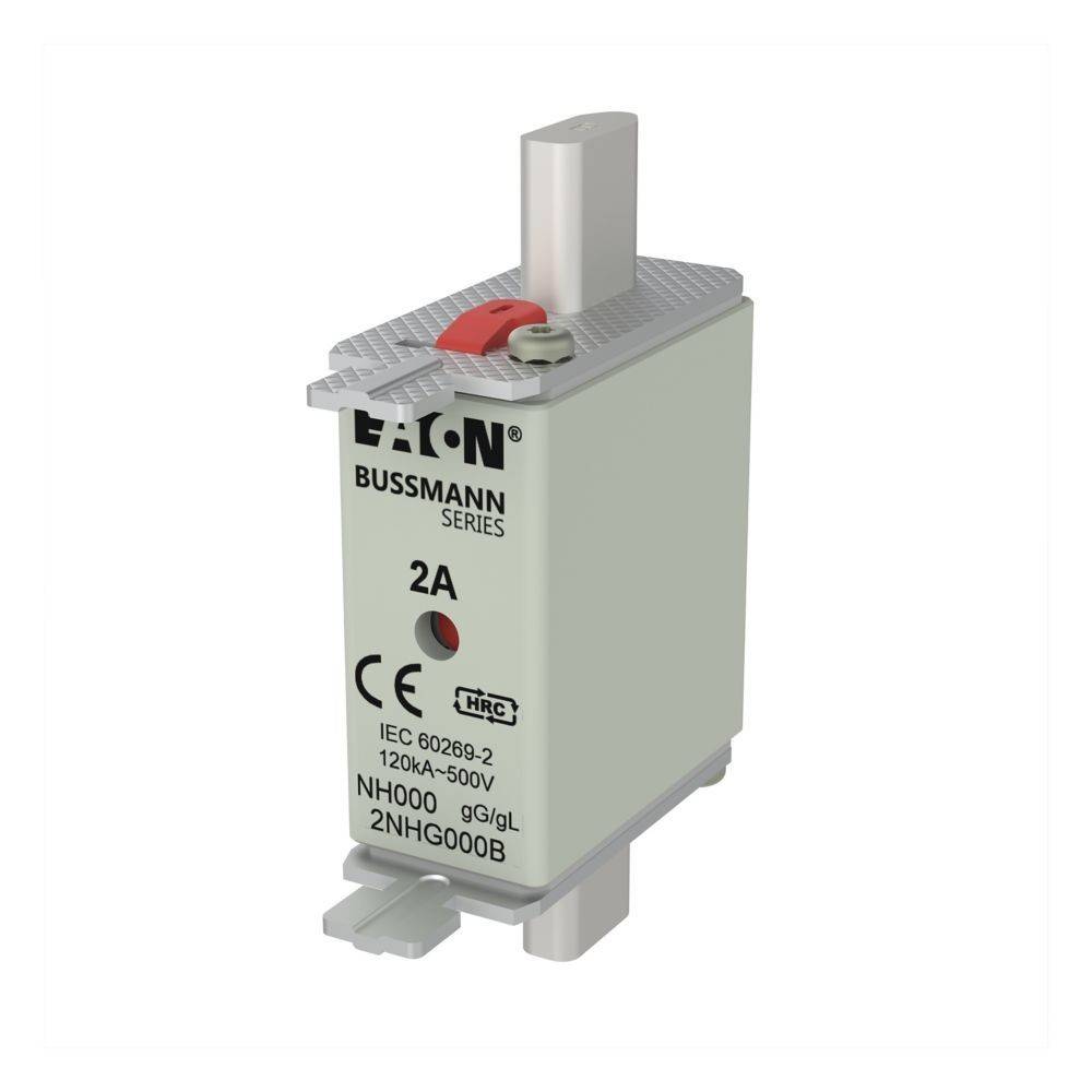 Ein Bussmann NH-Sicherung, 2A, Eaton-Serie, mit grauem Gehäuse und rotem Indikator. Text enthält Zertifizierungen, Modell NH000 und Bewertungsdetails.