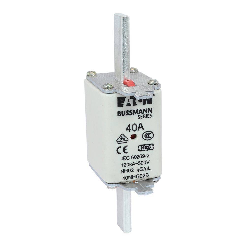 Eine Bussmann-Sicherung der Serie 40A von Eaton, zylindrische Form mit Metallkontakten, gekennzeichnet mit 'IEC 60269-2' und elektrischen Spezifikationen.