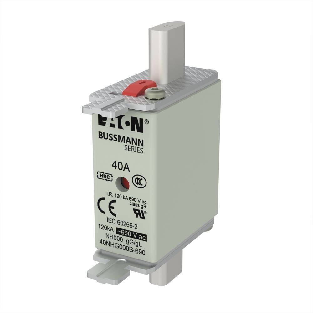 Ein Bussmann-Sicherungseinsatz mit 40A, einem roten Schalter, gekennzeichnet für 120 KA, 690V. Modellnummer NH000, konform mit den IEC 60269-2 Standards.