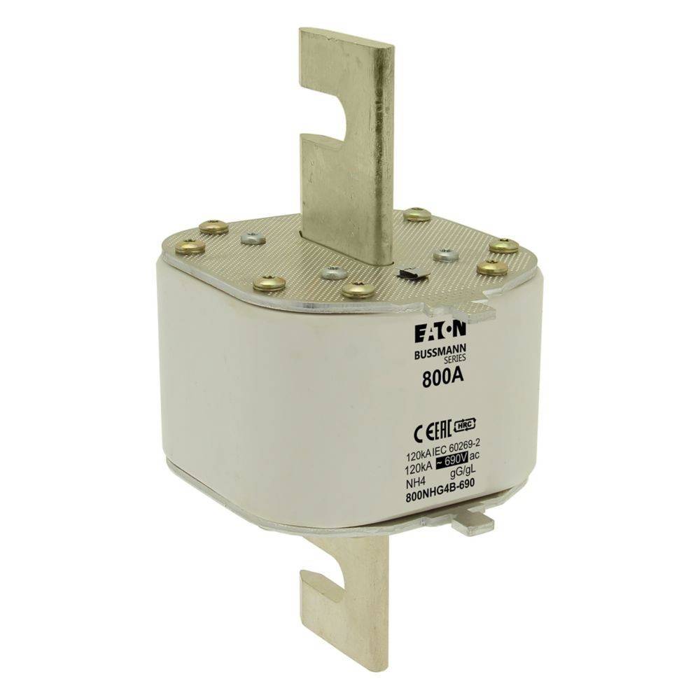 Industrielle 800A Elektrosicherung mit Metallverbindern, mit der Aufschrift 'EATON Bussmann', verwendet für Stromkreisschutz in Hochleistungsanwendungen.