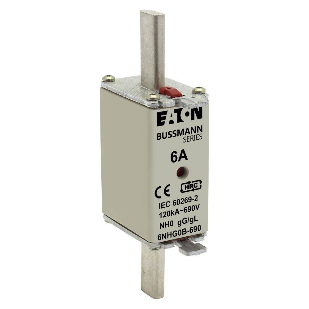 Eaton Bussmann Sicherung mit einer 6A-Bewertung, 120kA-690V Kapazität. Für elektrische Sicherheit, ausgestattet mit Konformitätsetiketten und metallischen Anschlüssen.