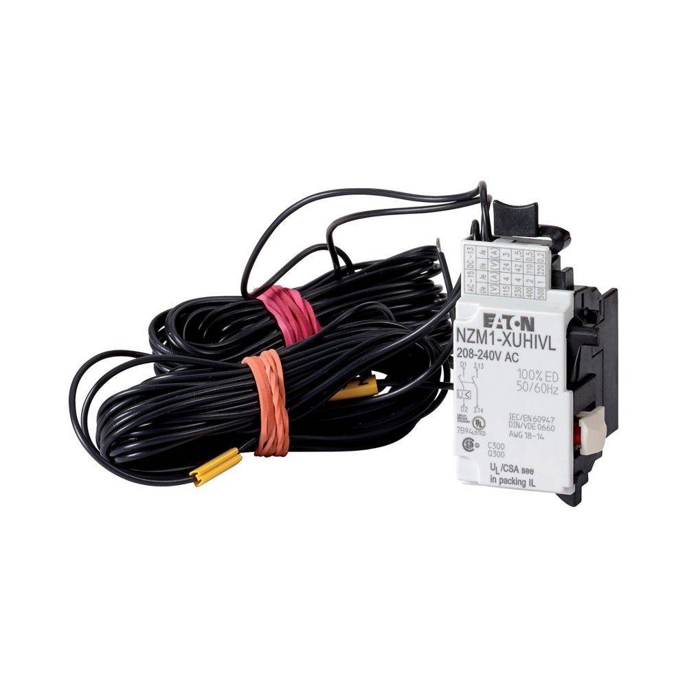 Eaton NZM1-XUHIVI', ein 208-240V AC Schnittstellenmodul mit angeschlossenen schwarzen Kabeln, verwendet in elektrischen Systemen zur Steuerung und Verbindung.