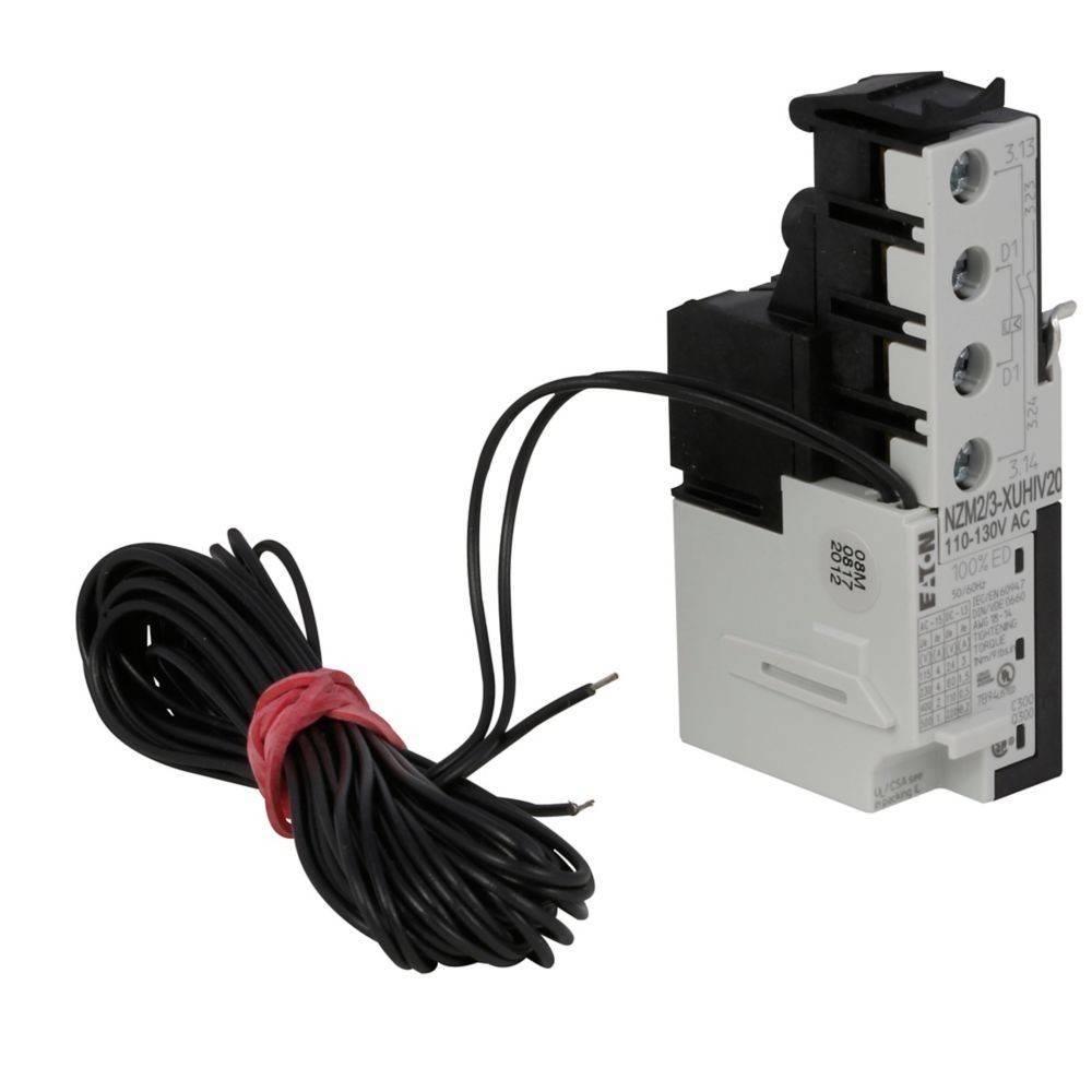 Elektrischer Schaltrelais mit angeschlossenem schwarzem Drahtspulenkabel, beschriftet mit 'Eaton' und '110-130V AC', verwendet für industrielle elektrische Systeme.