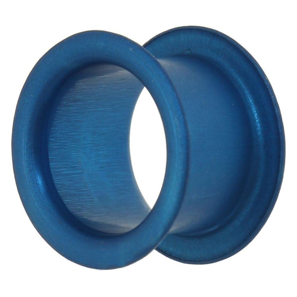 Ein blauer zylindrischer Tunnelstecker mit ausgestellten Kanten, wahrscheinlich als Körperschmuck für gedehnte Piercings verwendet.