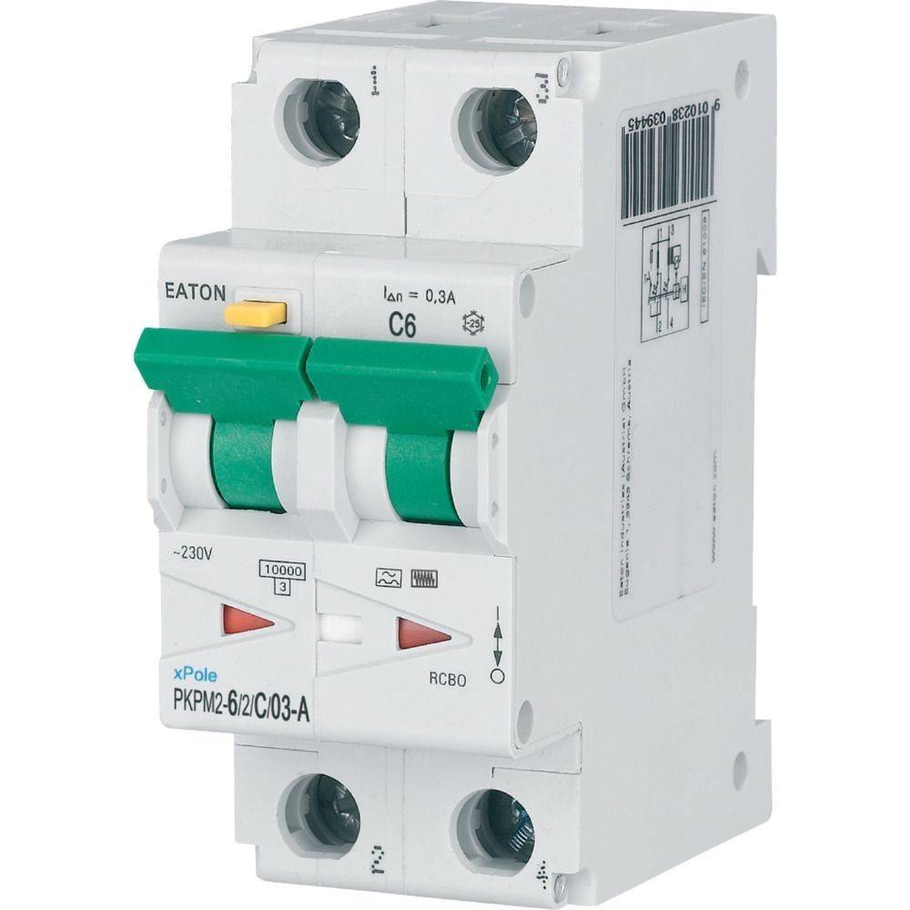 Leitungsschutzschalter mit grünen und roten Schaltern, beschriftet mit 'Eaton xPole PKPM2-6/2/C/03-A', mit dargestellten elektrischen Spezifikationen und Markenlogo.