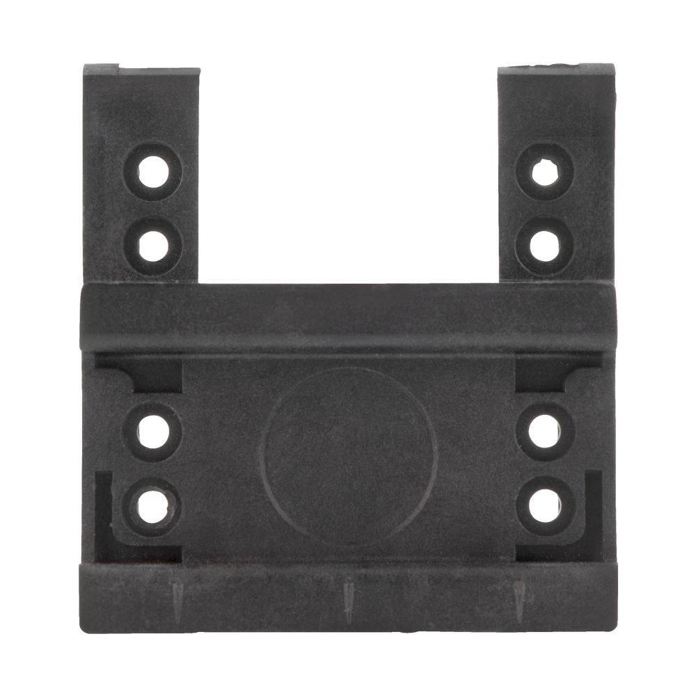 Eine schwarze, rechteckige TV-Wandhalterung mit mehreren Schrauböffnungen, die eine sichere Befestigung an der Wand ermöglicht.