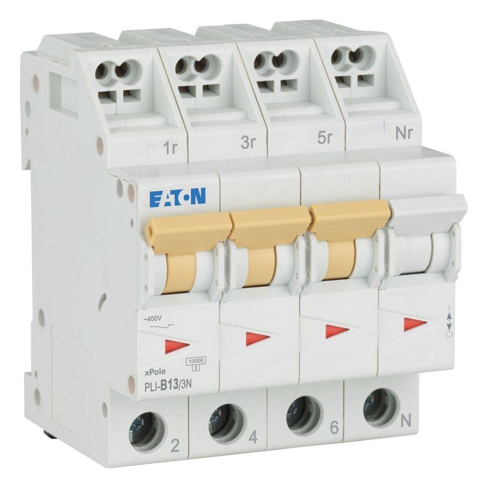 Ein dreiphasiger Schutzschalter mit Neutralleiter, der vier Schalter mit den Beschriftungen 1r, 2, 3r, Nr von Eaton zur elektrischen Absicherung zeigt.