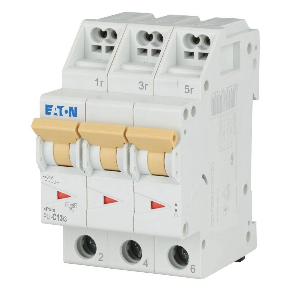Ein weißer dreipoliger Leistungsschalter mit der Bezeichnung 'Eaton xPole PLI-C13', ausgestattet mit Schalthebeln und numerischen Beschriftungen von 1 bis 6.
