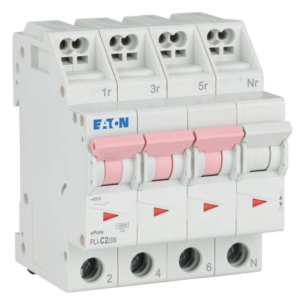 Ein weißer Sicherungsautomat mit vier Schaltern, beschriftet mit '1r', '2r', '3r', '5r' und 'Nr', mit der Markenbezeichnung 'Eaton'. Konzipiert für elektrische Sicherheit.