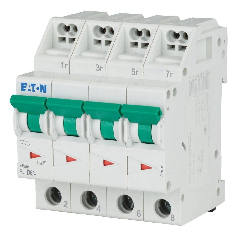 Ein vierpoliger Elektro-Leitungsschalter mit grünen Schaltern und den Beschriftungen 1r, 3r, 5r und 7r. Das Markenlogo ist sichtbar.