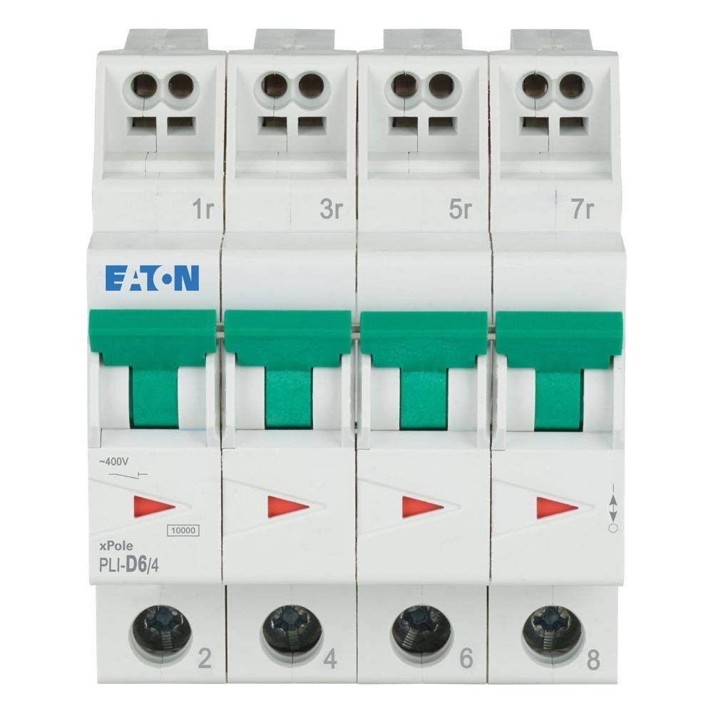 Vier weiße Sicherungsautomaten mit der Bezeichnung 'EATON xPole PLI-D6/4' und grünen Schaltern, nummeriert mit 1r, 3r, 5r, 7r oben und 2, 4, 6, 8 unten.