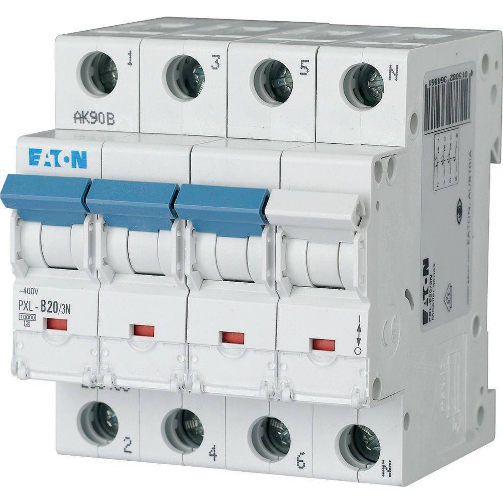 Ein weißer, dreiphasiger Leistungsschalter mit blauen und weißen Schaltern, gekennzeichnet als ‚Eaton PXL-B20/3N', konzipiert für elektrische Sicherheit und Steuerung.