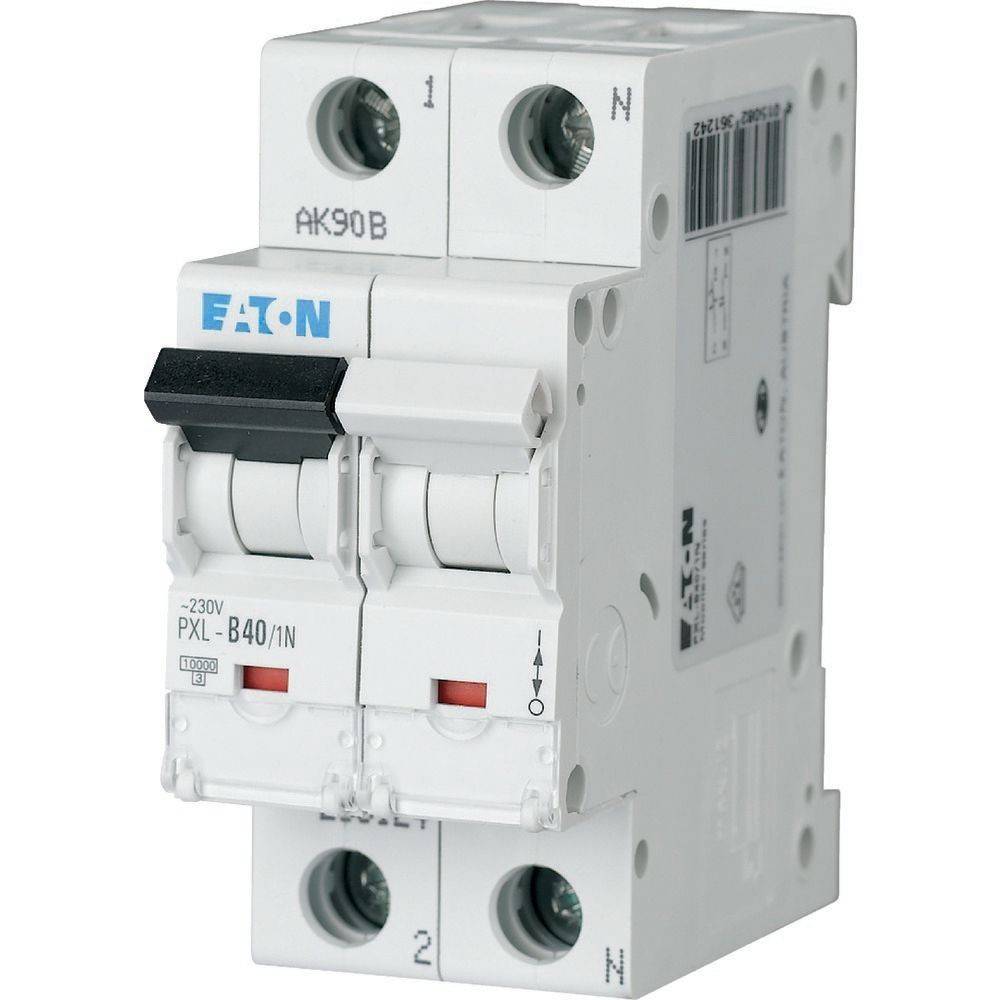 Ein weißer Doppelpol-Leistungsschalter von Eaton mit schwarzem Schalter, gekennzeichnet als 'PXL-B40/1N', ausgelegt für 230V-Elektrosysteme.
