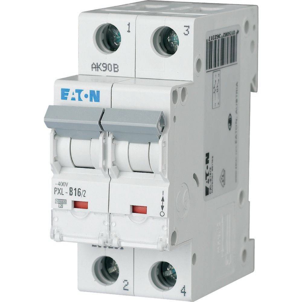 Zweipoliger Leistungsschalter mit Eaton-Logo. Weißes Gehäuse, gekennzeichnet mit 'AK90B' und 'PXL-B16/2', mit zwei Schaltern für elektrische Steuerung.
