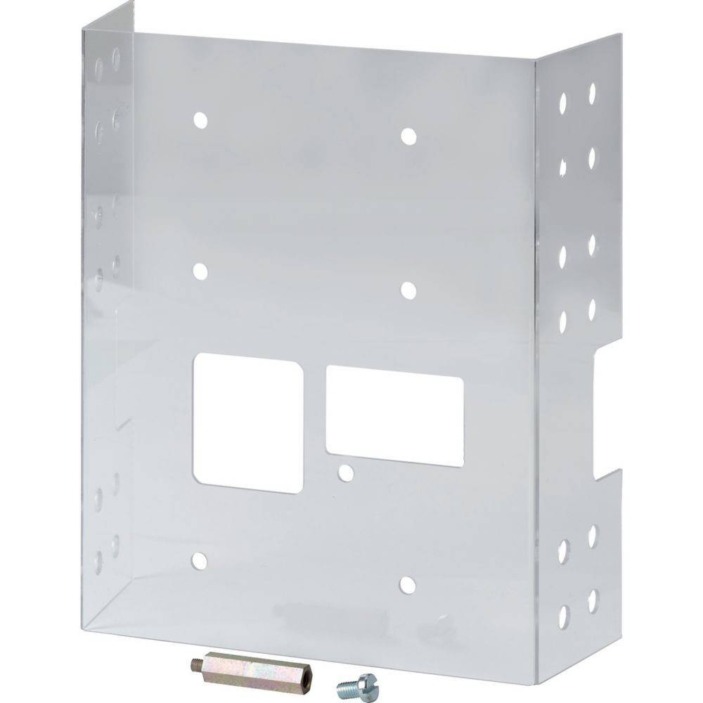 Metallhalterung mit mehreren Löchern für sichere Befestigung, ausgestattet mit zwei quadratischen Aussparungen in der Mitte, inklusive Bolzen und Schraube.