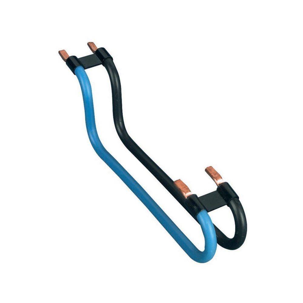 Eine schwarze und blaue elektrische Sammelschiene in U-Form, mit Kupferanschlüssen an beiden Enden. Verwendet zur Stromverteilung in elektrischen Schaltschränken.