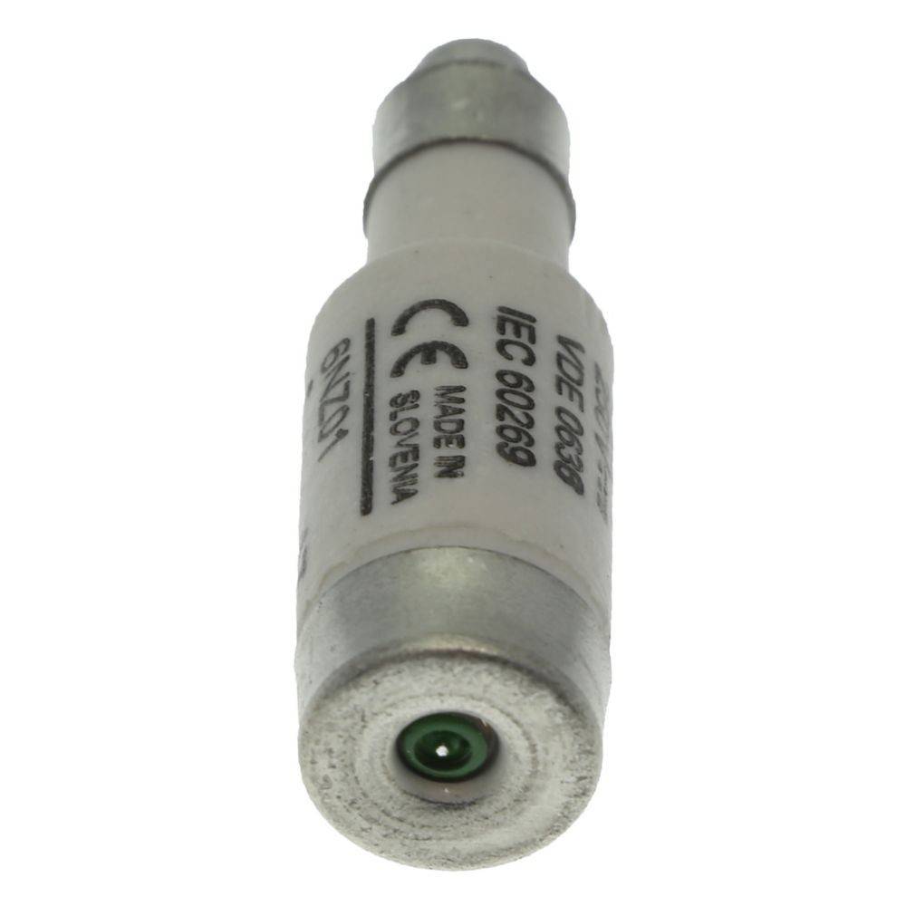Eine Zylindersicherung mit der Kennzeichnung 'IEC 60269', versehen mit '80A 500V' und Sicherheitszertifizierungen, die in elektrischen Anwendungen verwendet wird.
