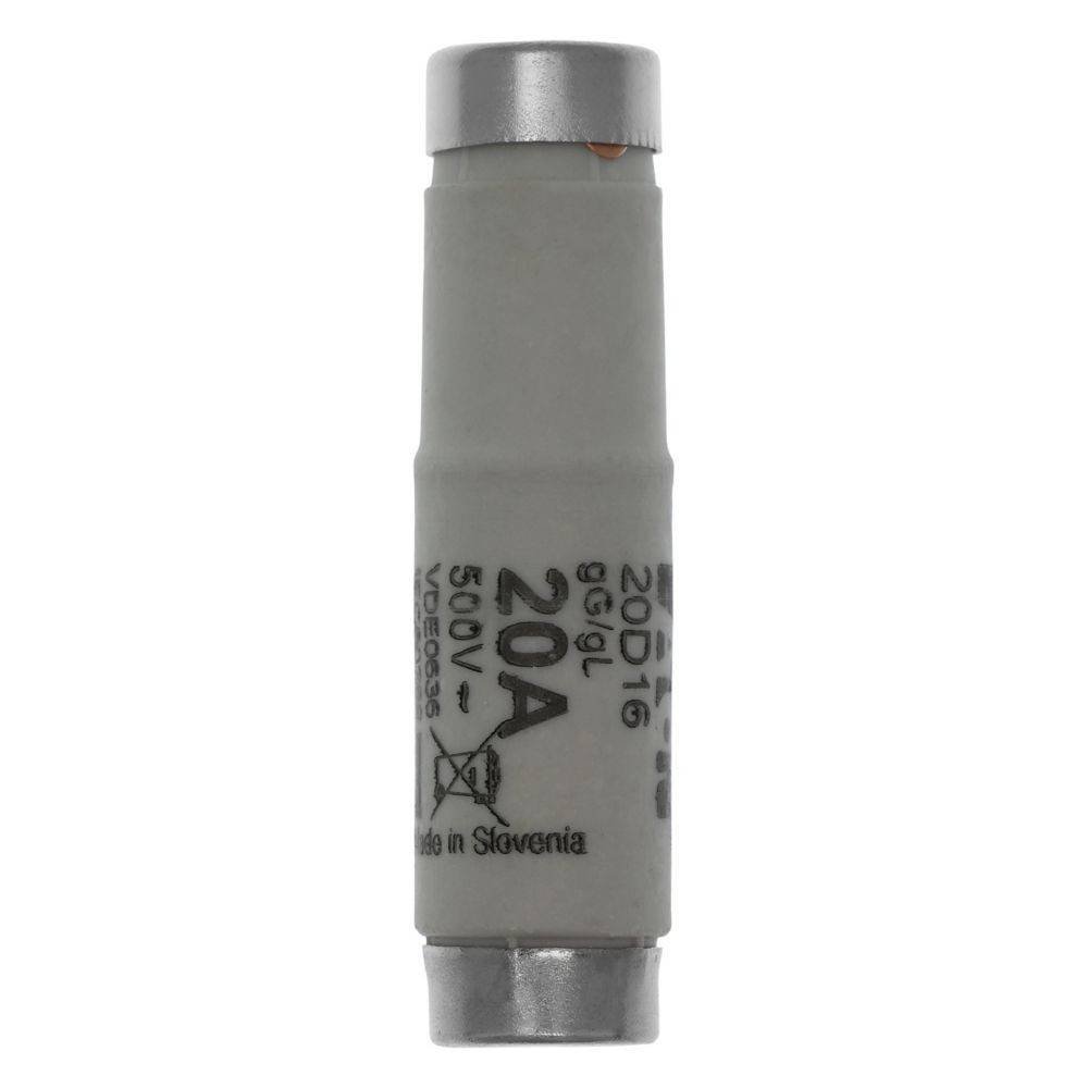 Eine graue zylindrische Sicherung, gekennzeichnet mit '20A, 500V', mit Metallkappen an beiden Enden, beschriftet mit 'Made in Slovenia'.