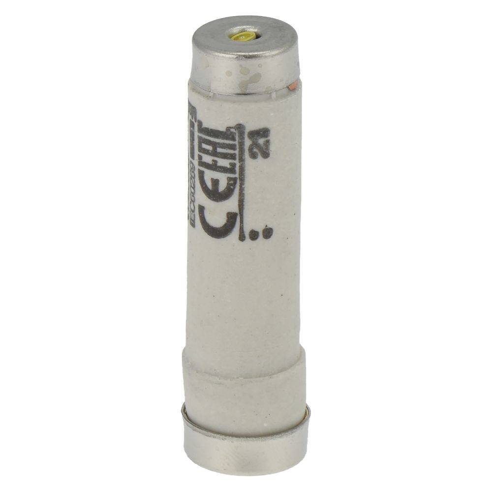Eine weiße Keramik-Sicherung mit metallischen Enden, mit dem aufgedruckten Text 'CEMA-21'. Wird zur elektrischen Sicherheit verwendet, um Überlastungen zu verhindern.
