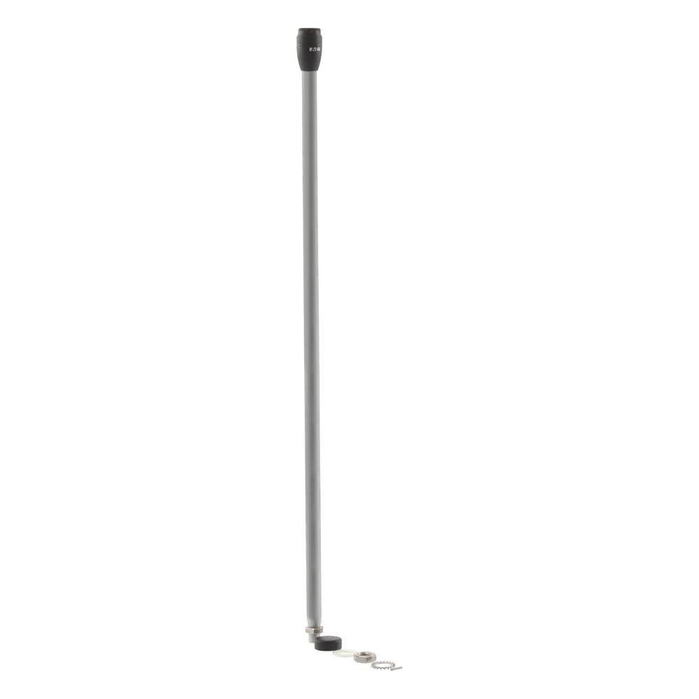 Ein langer grauer Stab mit einem schwarzen Oberteil und einem Satz Metallscheiben, Haken und Schraube in der Nähe auf der weißen Oberfläche.