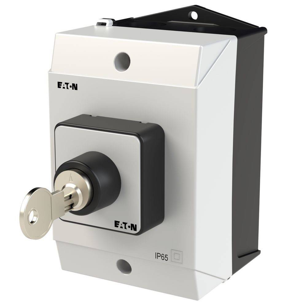 Ein Schlüssel wird in einen Eaton IP65 verriegelbaren Schalter an einer Wandhalterung eingesetzt. Der Schaltkasten ist weiß mit einem schwarzen Frontpanel, auf dem das Markenlogo zu sehen ist.