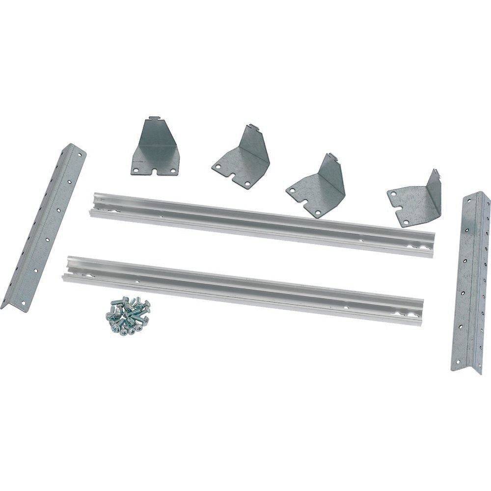 Metallschuppen-Eckbeschläge-Set, bestehend aus vier Halterungen, zwei langen Schienen und Schrauben. Entwickelt für strukturelle Unterstützung und Stabilität.