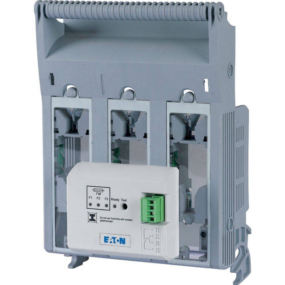 Elektrische Schaltanlage mit einem grauen Gehäuse, ausgestattet mit drei Schaltern und einer weißen, mit 'EATON' beschrifteten Steuereinheit am unteren Rand.
