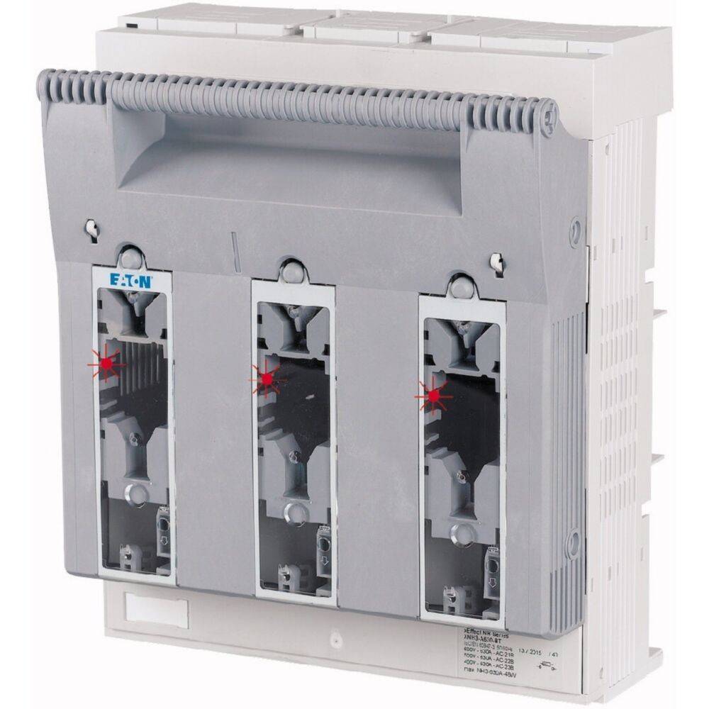 Elektrische Schaltanlage mit Abteilungen, versehen mit der Markenbezeichnung 'E-T-N', konzipiert zur Steuerung, Schutz und Isolation elektrischer Ausrüstung.
