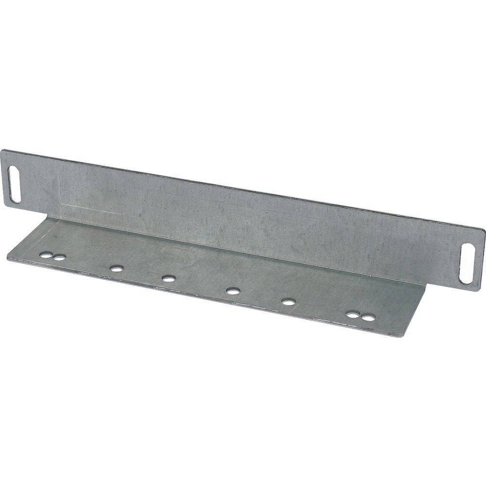 Ein Metallhalter mit mehreren Löchern, der für Montage- oder Stützungszwecke in der Baubranche oder bei Do-it-yourself-Projekten verwendet wird.