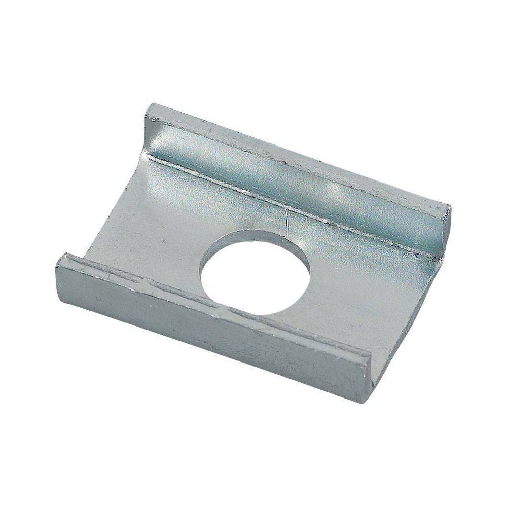 Eine kleine metallische Halterung mit einem zentralen Loch, die zum Befestigen oder Sichern von Objekten verwendet wird. Ihre silberne Farbe deutet darauf hin, dass sie aus Metall besteht.