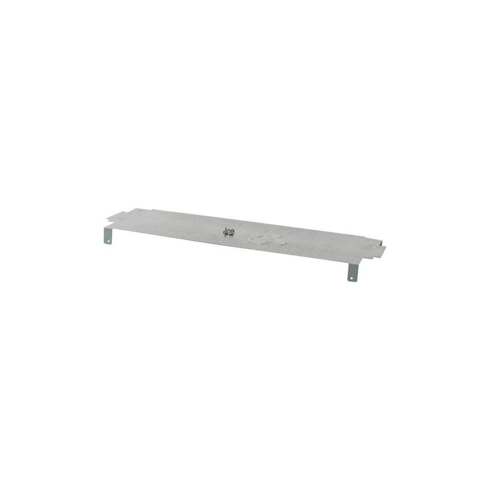 Eine flache Metallhalterung mit einer kleinen Komponente, die in der Mitte befestigt ist und zur Montage oder Unterstützung technischer Ausrüstung konzipiert wurde.