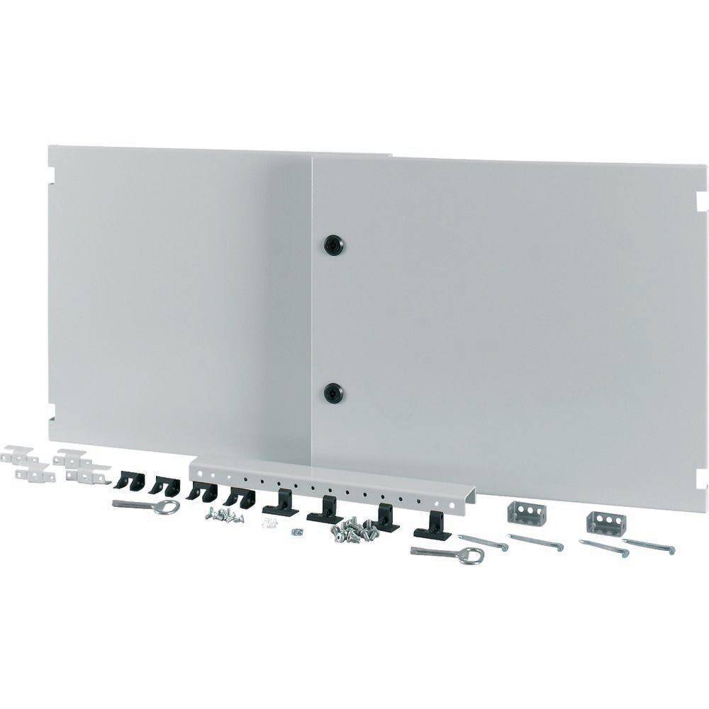 Metallgehäuse-Set umfasst eine Platte mit zwei Türen, verschiedene Befestigungselemente und Zubehörteile, geeignet für sichere elektrische Installationen.