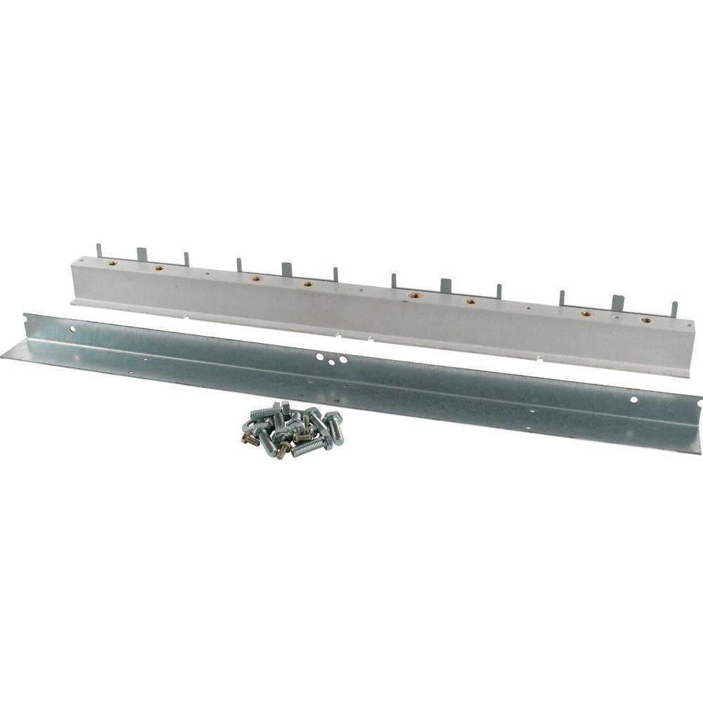 Metall-Trittschutzplatten-Set für Türen, bestehend aus einer silbernen Platte mit Halterungen, Schrauben und Installationszubehör.
