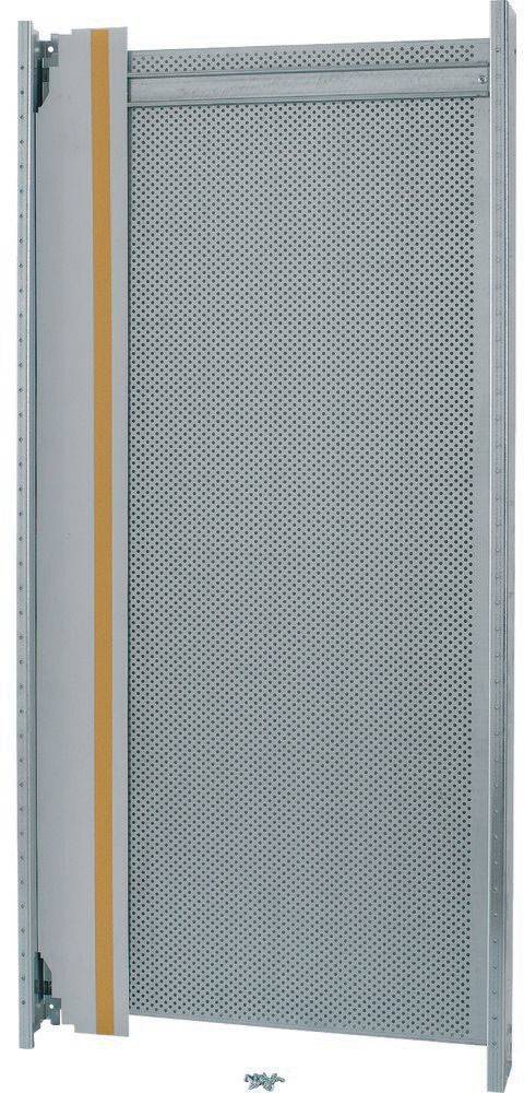 Eine Nahaufnahme einer metallfarbenen perforierten Oberfläche mit einem vertikalen orangefarbenen Streifen auf der linken Seite.