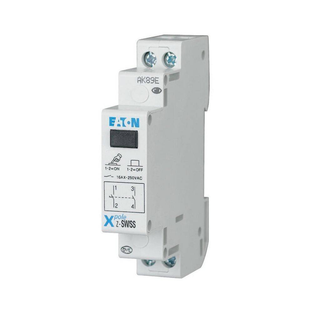 Ein weißer Eaton XS-SWSS 16A Relaisschalter mit sichtbaren Anschlussklemmen. Der Schalter ist mit elektrischen Spezifikationen beschriftet.