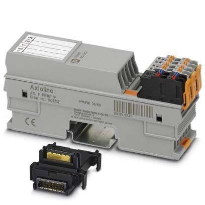 Axioline-Modul 107132, AXL F PWR 2X, mit Anschlüssen und Anschlussklemmen oben. Enthält Teilenummer und weitere Etiketteninformationen.