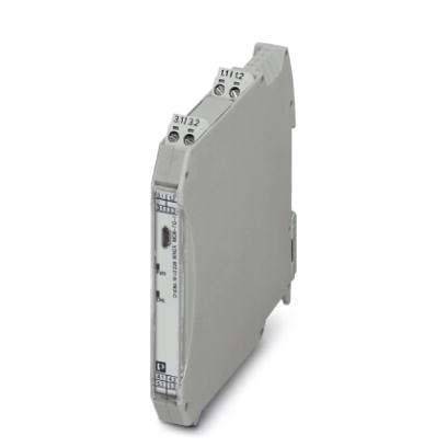 Ein schlankes, graues elektronisches Modul mit Anschlüssen, das mit den Beschriftungen '31.12' und '31.22' versehen ist und für die industrielle Automatisierungssteuerung verwendet wird.