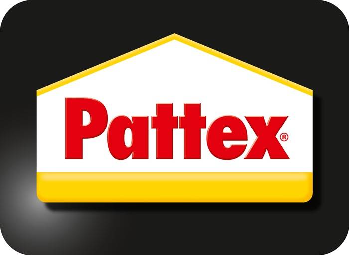 Logo von 'Pattex' in fett gedruckten roten Buchstaben, der auf einem gelben und weißen geometrischen Hintergrund präsentiert wird, der einer Hausform ähnelt.