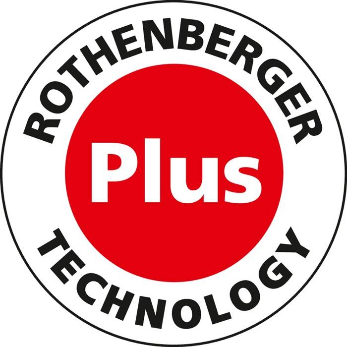 Kreisförmiges Logo mit einem roten Zentrum, das das Wort 'Plus' in weiß zeigt, umgeben von einem weißen Ring mit dem schwarzen Text 'Rothenberger Technology'.