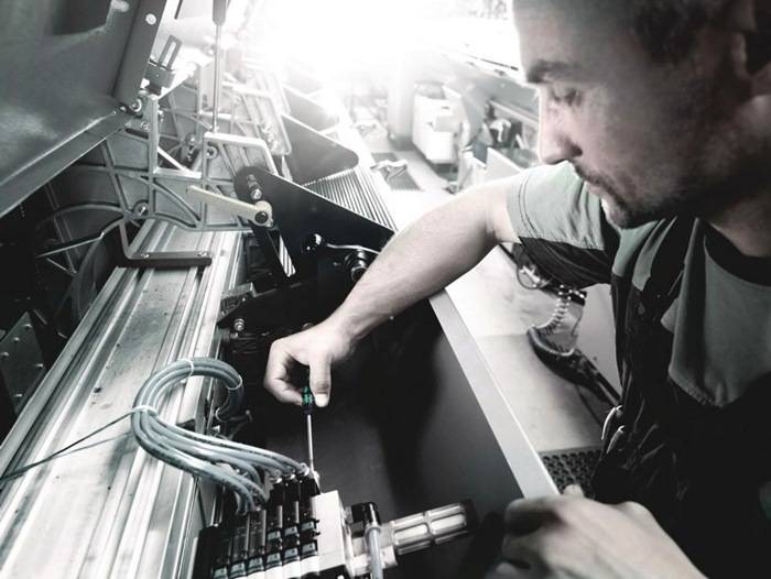 Elektronik-Feinmechanik-Schraubendreher 2035 4mm Klingen-L.80mm WERA