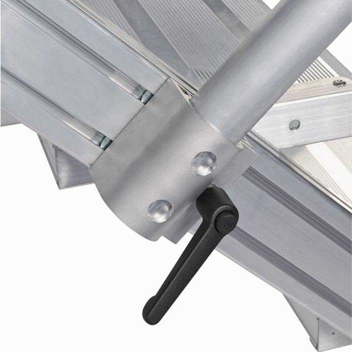 Treppe 19Stufen Neigung 45Grad H.4080mm LM Ausladung 4190mm Stufen-B.800mm