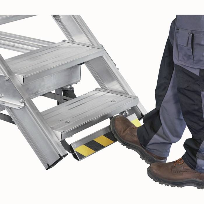Plattformtreppe Ergo Stop 17Stufen Neigung 60Grad H.4250mm Stufen-B.600mm Zarges