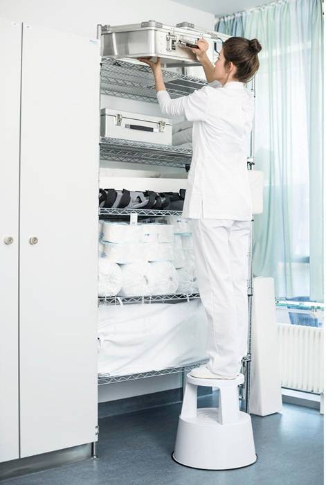 Rolltritt Bigfoot P Podest-H.0,43m Arbeits-H.2,45m G.2,6kg Zarges