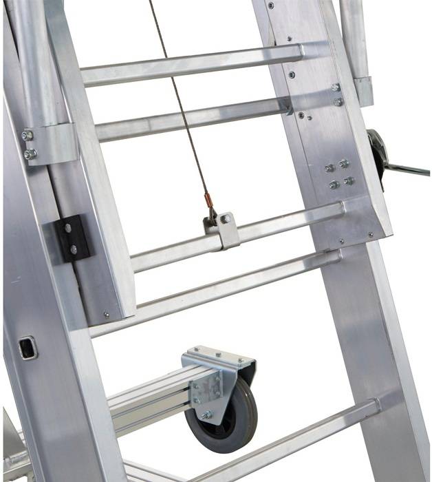 Tankwagenleiter senkr.H.2,77-4,1m m.Stützteil u.beids.Handlauf Zarges