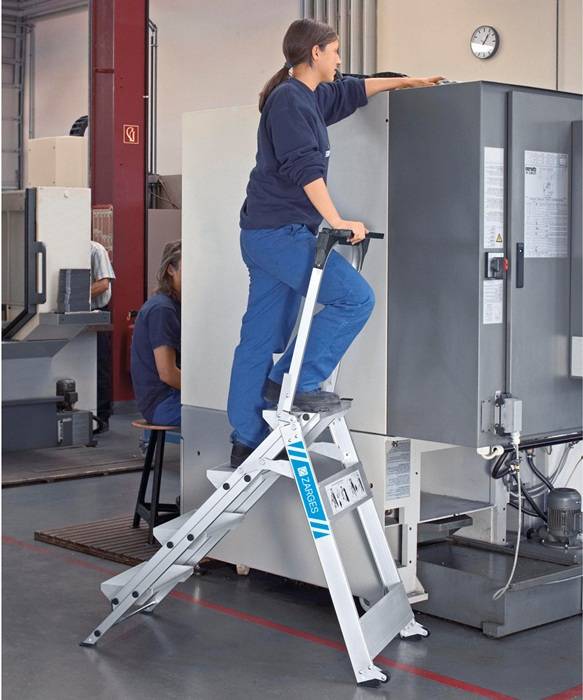 Sicherheitstreppe Plazastep P 3Stufen Arbeits-H.2,65m G.7kg Holm-H.68mm Zarges