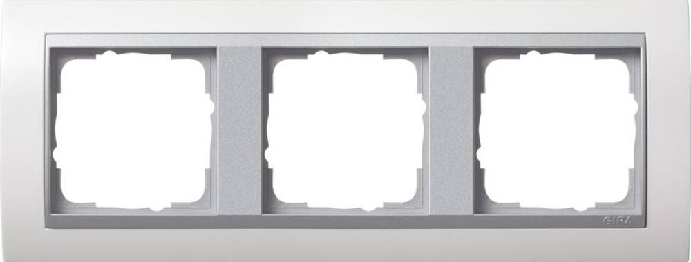 Gira Abdeckrahmen 3fach 0213806
